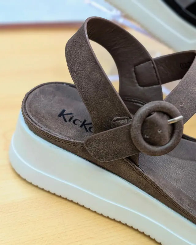 Foto de Kickers Sandalia Dama 0328 rkc82n