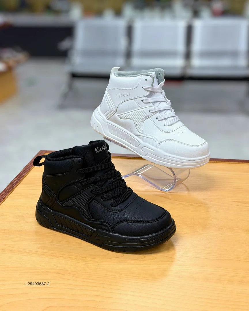 Foto de Zapatos Colegiales Kickers KS033