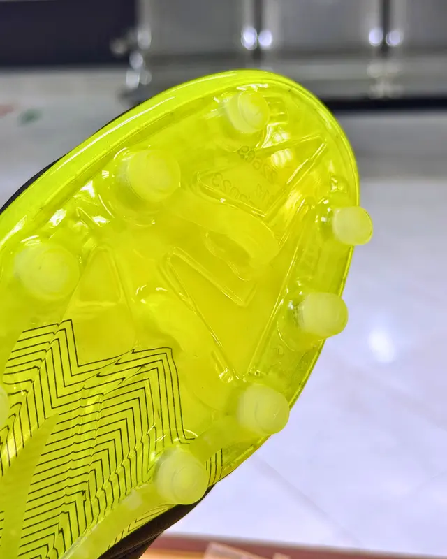 Foto de Joma Guayo Caballero N10 s0g4qe