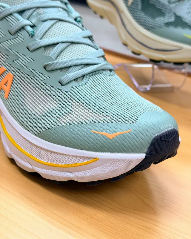 Foto de Hoka Challenger 8 Hombre nhehf2