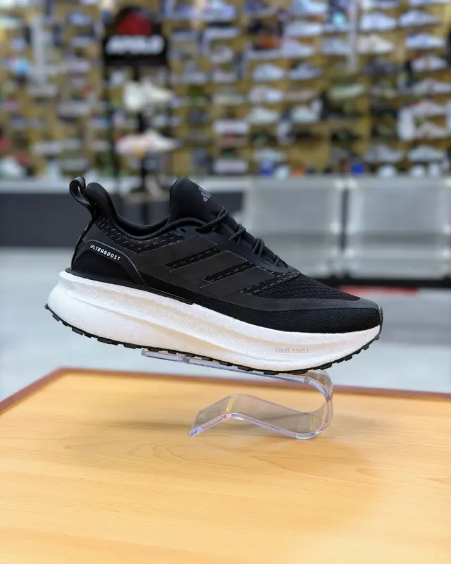Foto de Adidas Ultraboost Hombre dh9yo