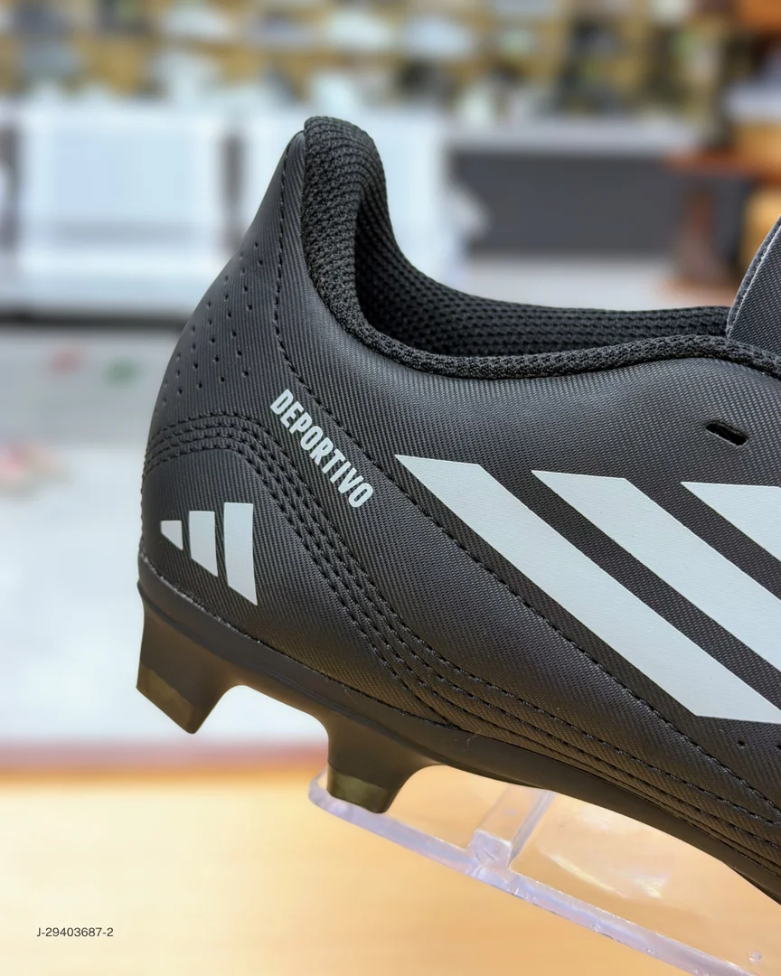 Foto de Adidas Guayo Deportivo III 3