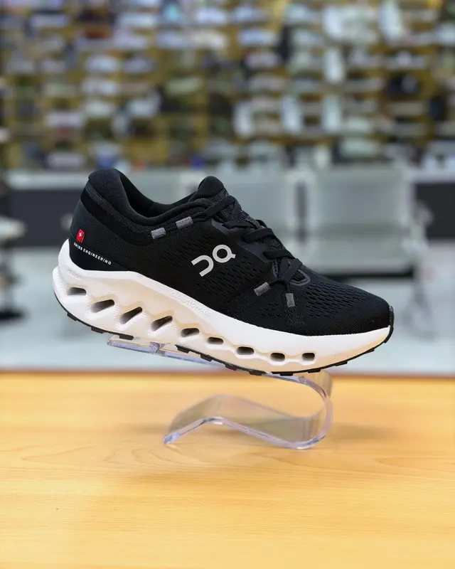 Foto de On Cloudsurfer 2 Dama a9tpya