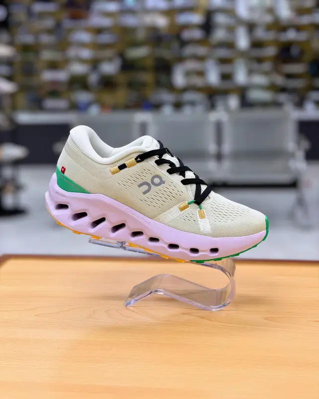 Foto de On Cloudsurfer 2 Dama ftmdyg