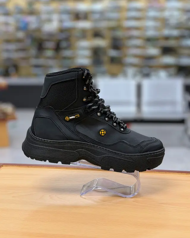 Foto de Bobby Cat Bota M4430 xpf3b