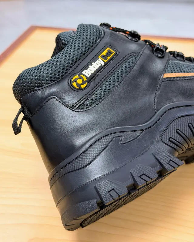 Foto de Bobby Cat Botin Industrial 1701C 83myn7