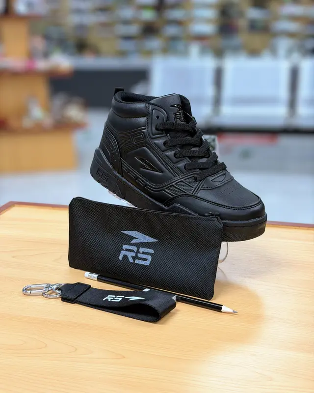 Foto de RS Colegial Street Lace 4