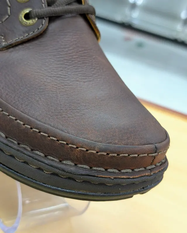 Foto de Clarks Nature Three Dark Tan img_01K5HQTNVHPR570YPXSV55WXDH