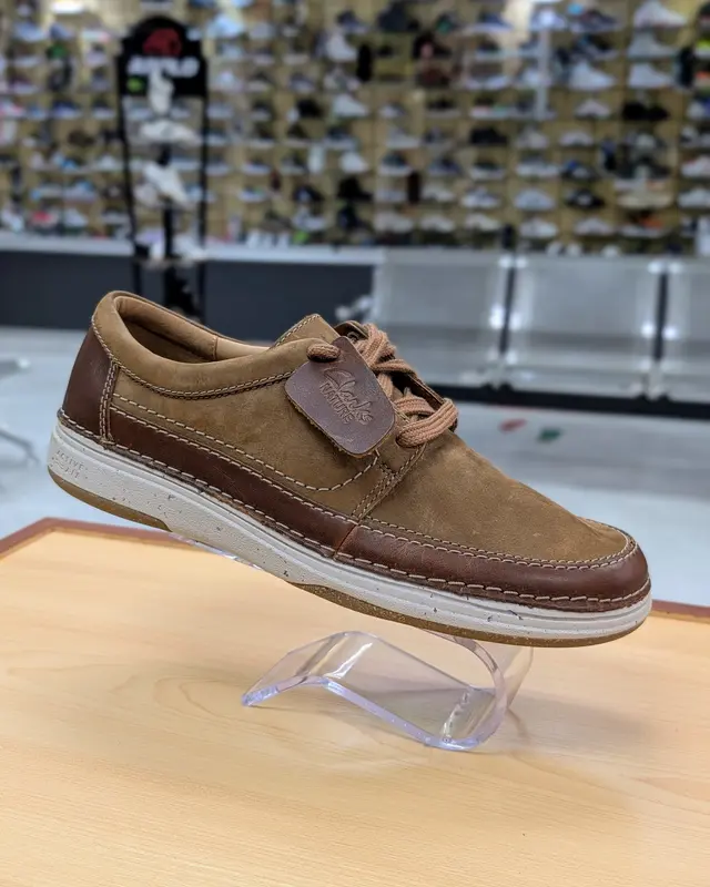 Foto de Clarks Nature 5 img_01K5HR9N2WREQ6MJ3T324VKB8Q