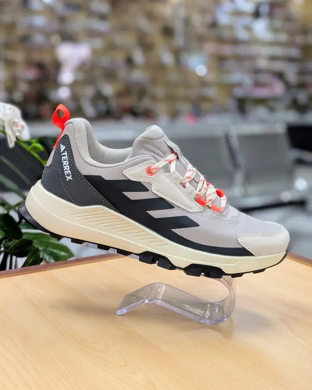 Foto de Adidas Terrex Hombre img_01K6AZ7E8XF1Y8YBXZEXPTWZK3