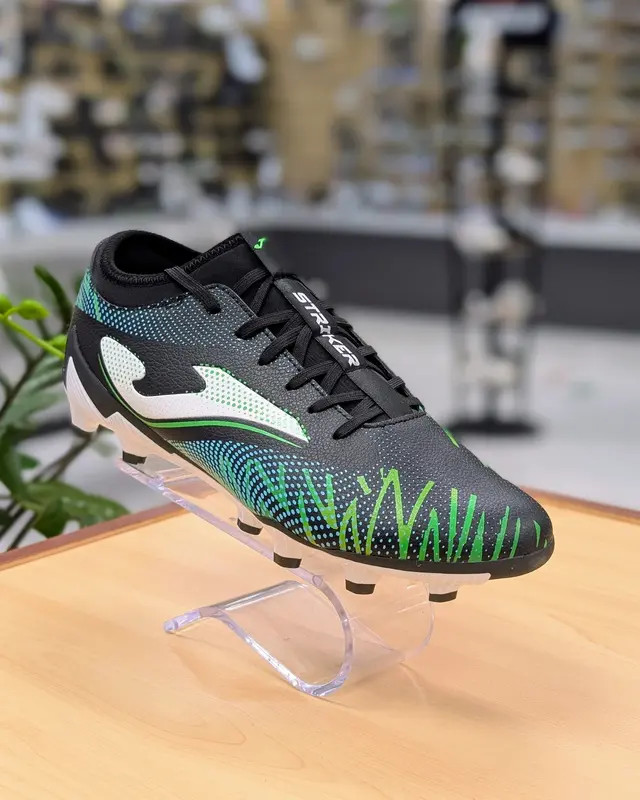 Foto de Joma Guayo Striker Hombre