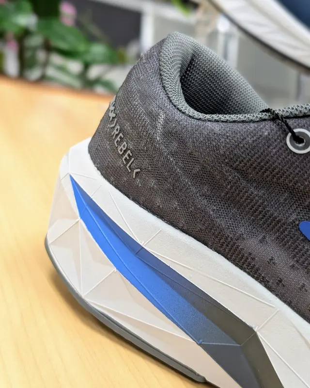 Foto de SKX Deportivo Active Hombre img_01K8R4JMBP2FSEVCZEVC1GRMF2