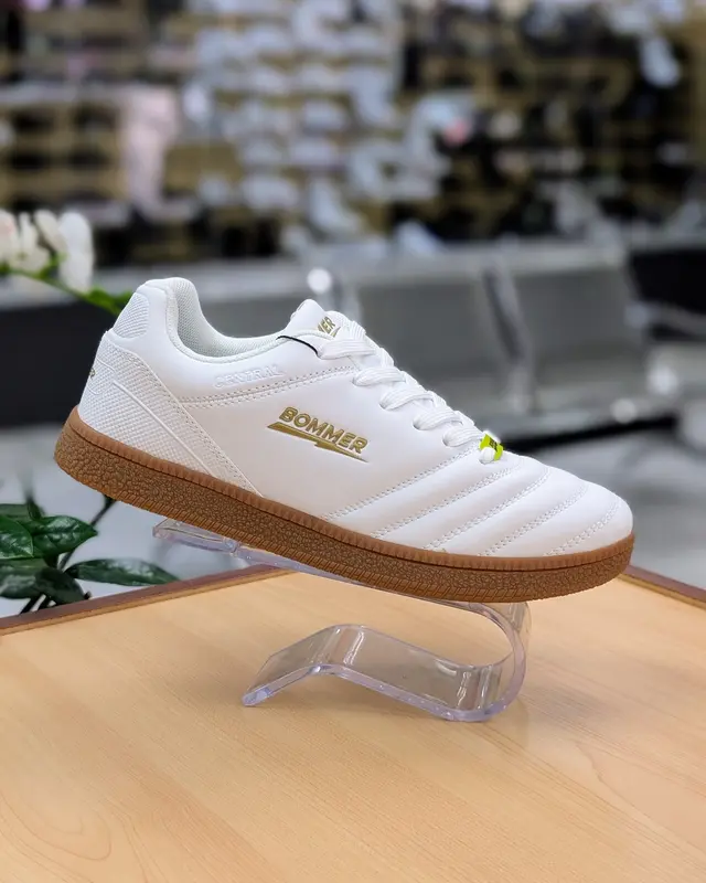 Foto de Bommer Deportivo Juvenil BM302 img_01K8R3K1RGYHBWM9DYPBCAYJCS