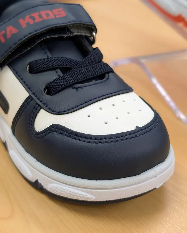 Foto de Vita Kids Edison Casual Niño img_01K8X8NFVQ0C5AV73R7J3192D9