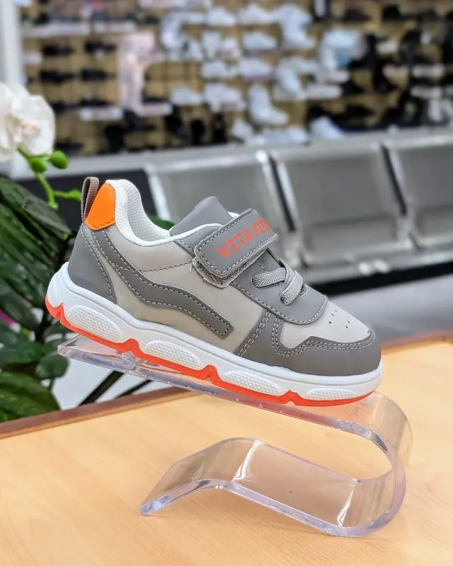 Foto de Vita Kids Edison Casual Niño img_01K8X8NFVQ1DJSNM02Z0G38PSP