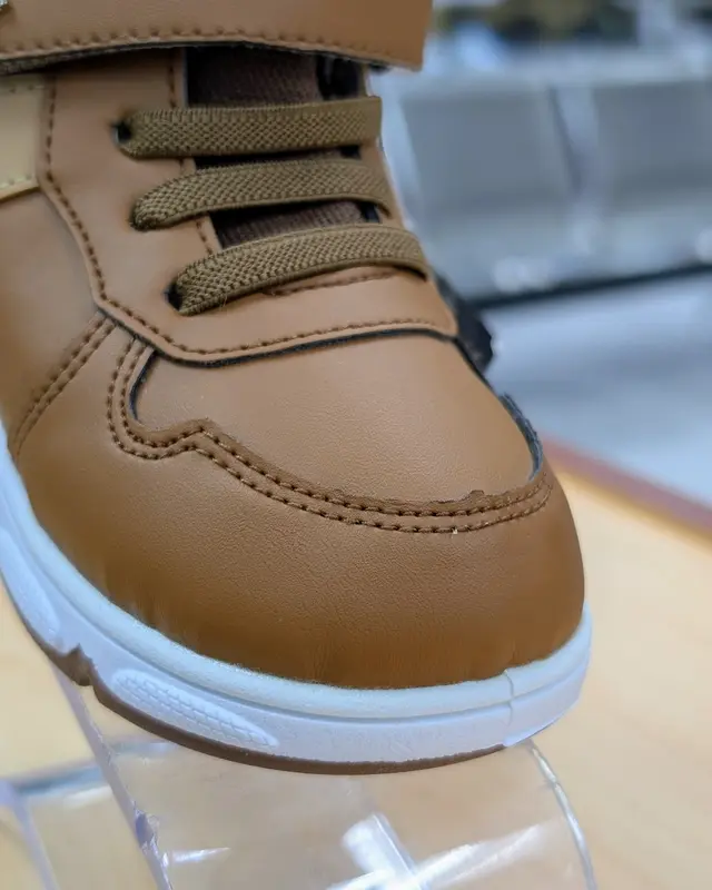 Foto de Vita Kids Newton Casual Niño img_01K8X9FBVEQZCTNCVG58W2HP9Q