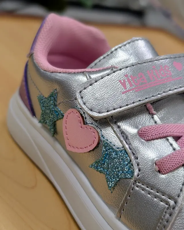 Foto de Vita Kids Barbara Casual Niña img_01K8XA3PR3FVZ6KZ8XQQCAT8N4