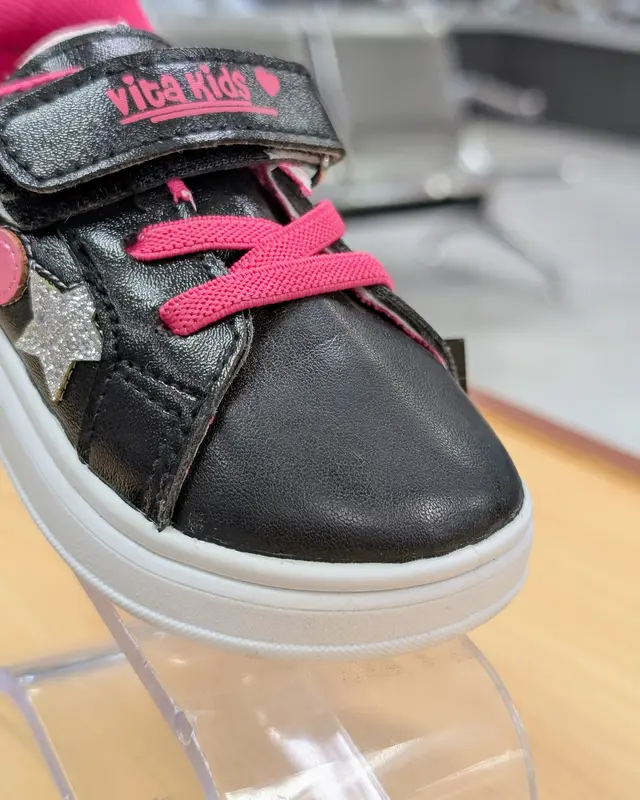 Foto de Vita Kids Barbara Casual Niña img_01K8XA3PR3ZG824FR9545QWR5J