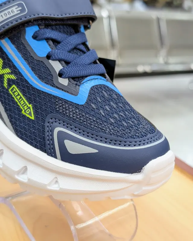 Foto de Vita Kids Deportivo Niño 4236 img_01K95G25VPPM3H7GP4ADHFDAWA