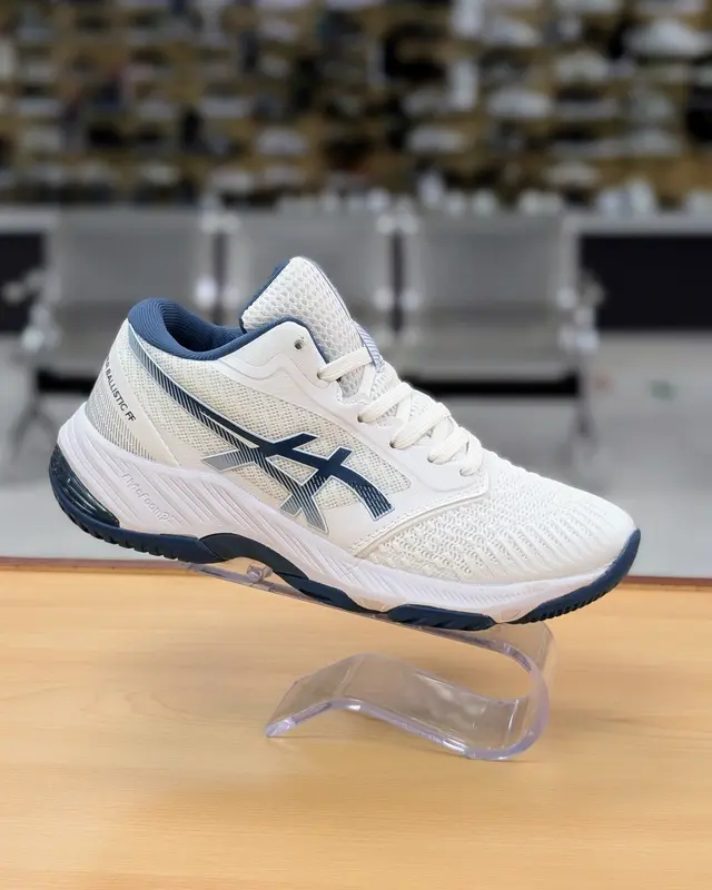 Foto de Asics Netburner Ballistic FF 3 Mujer img_01K93HY94ZJ5419R9HPPNQ8M33