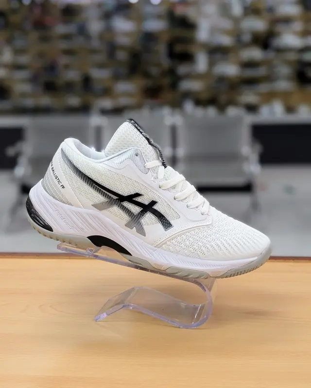 Foto de Asics Netburner Ballistic FF 3 Mujer img_01K93HY94ZHD43R76GAAB281YF