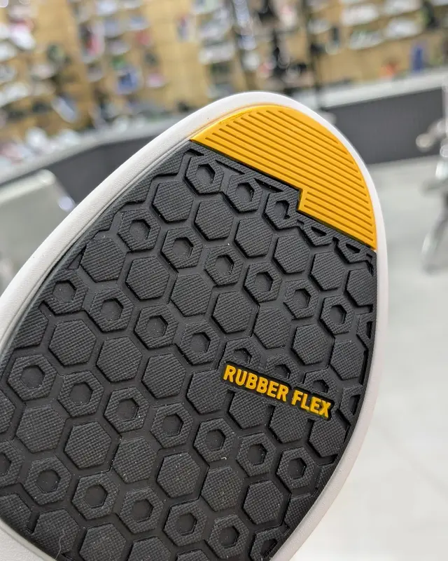 Foto de Mega Deportivo Casual A9218M img_01K93E9JTCJHEZMN8G10VPMGN6