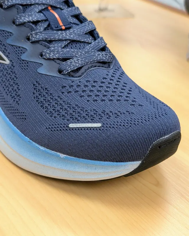 Foto de RS Protec Hombre img_01K9JBJKBGCZ6SXRDYS24EAGJ6