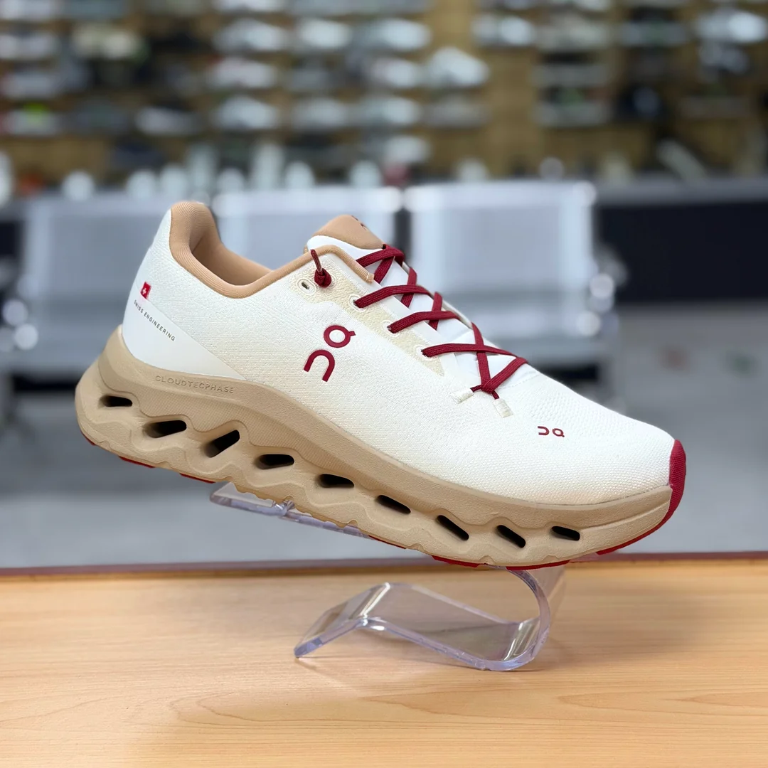 Foto de Zapatos On Cloudtilt Hombre Deportivo 6
