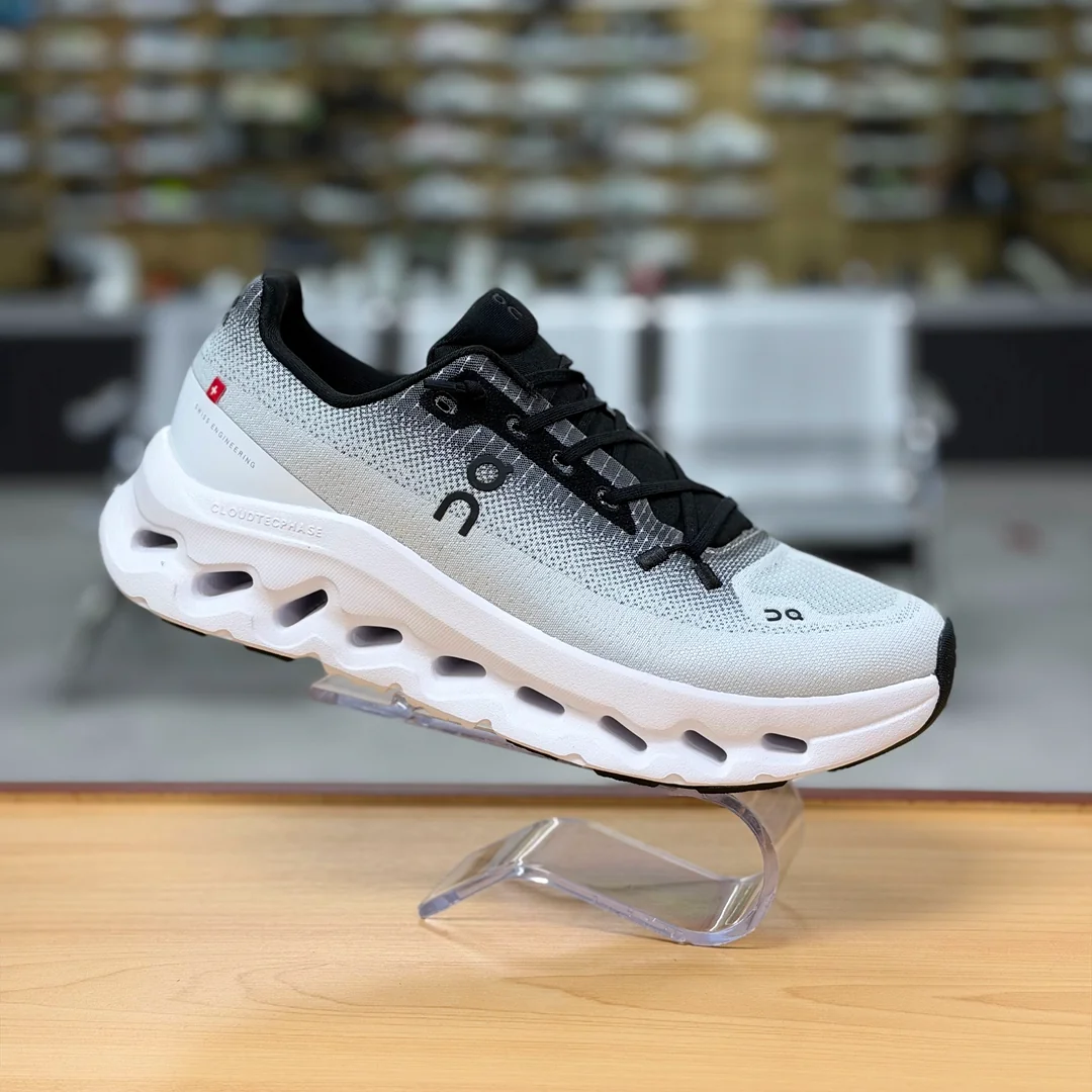 Foto de Zapatos On Cloudtilt Hombre Deportivo 7