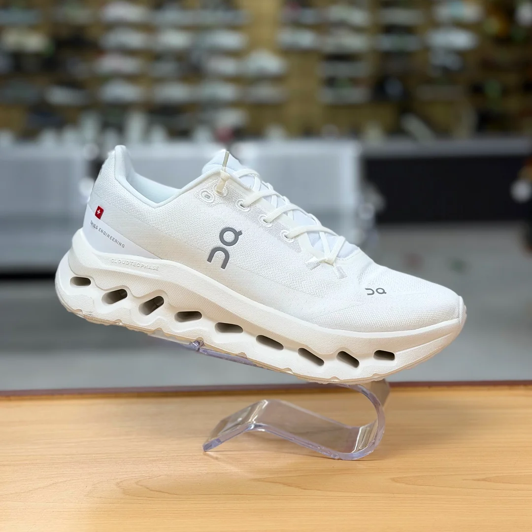 Foto de Zapatos On Cloudtilt Hombre Deportivo 4