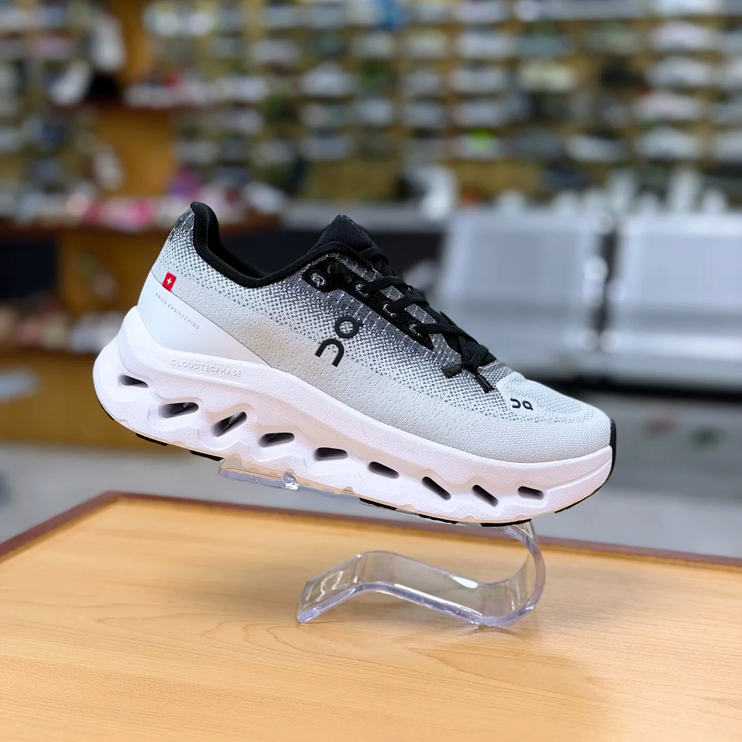 Foto de Zapatos On Cloudtilt Mujer Deportivos 9