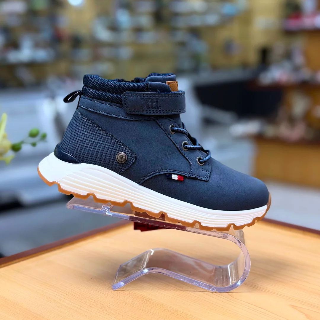 Foto de Botas Juveniles Xti 154025 Casuales 6