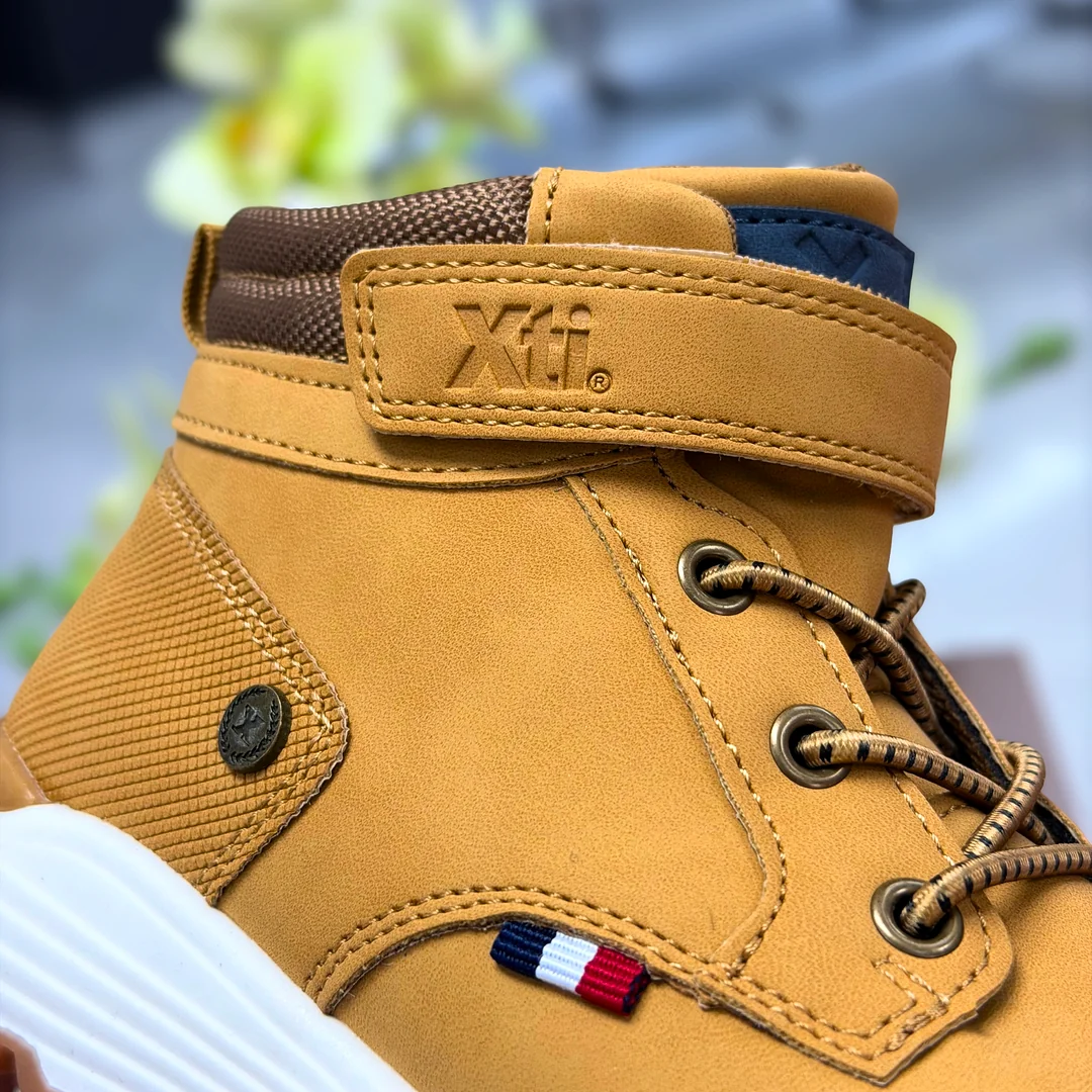 Foto de Botas Juveniles Xti 154025 Casuales 4