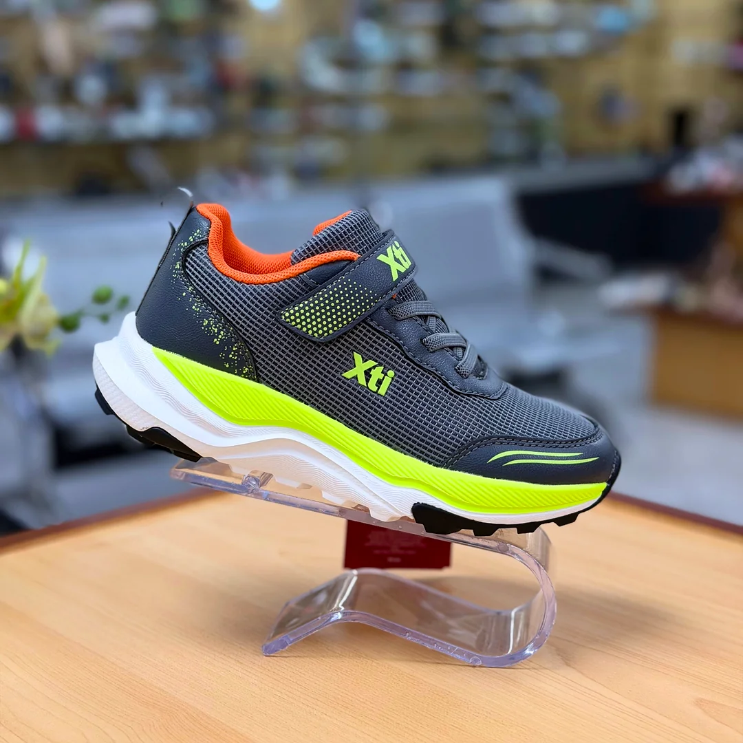 Foto de Zapatos Xti Deportivo Juvenil 154120 Gris 4